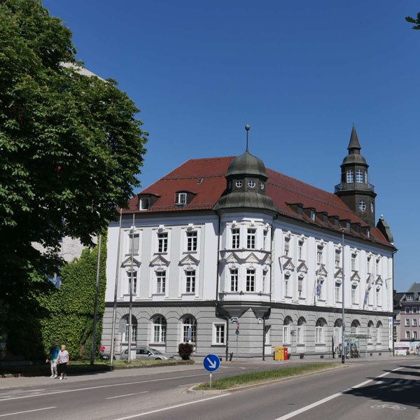 Haus mit Erker auf dem Weg zur Innenstadt